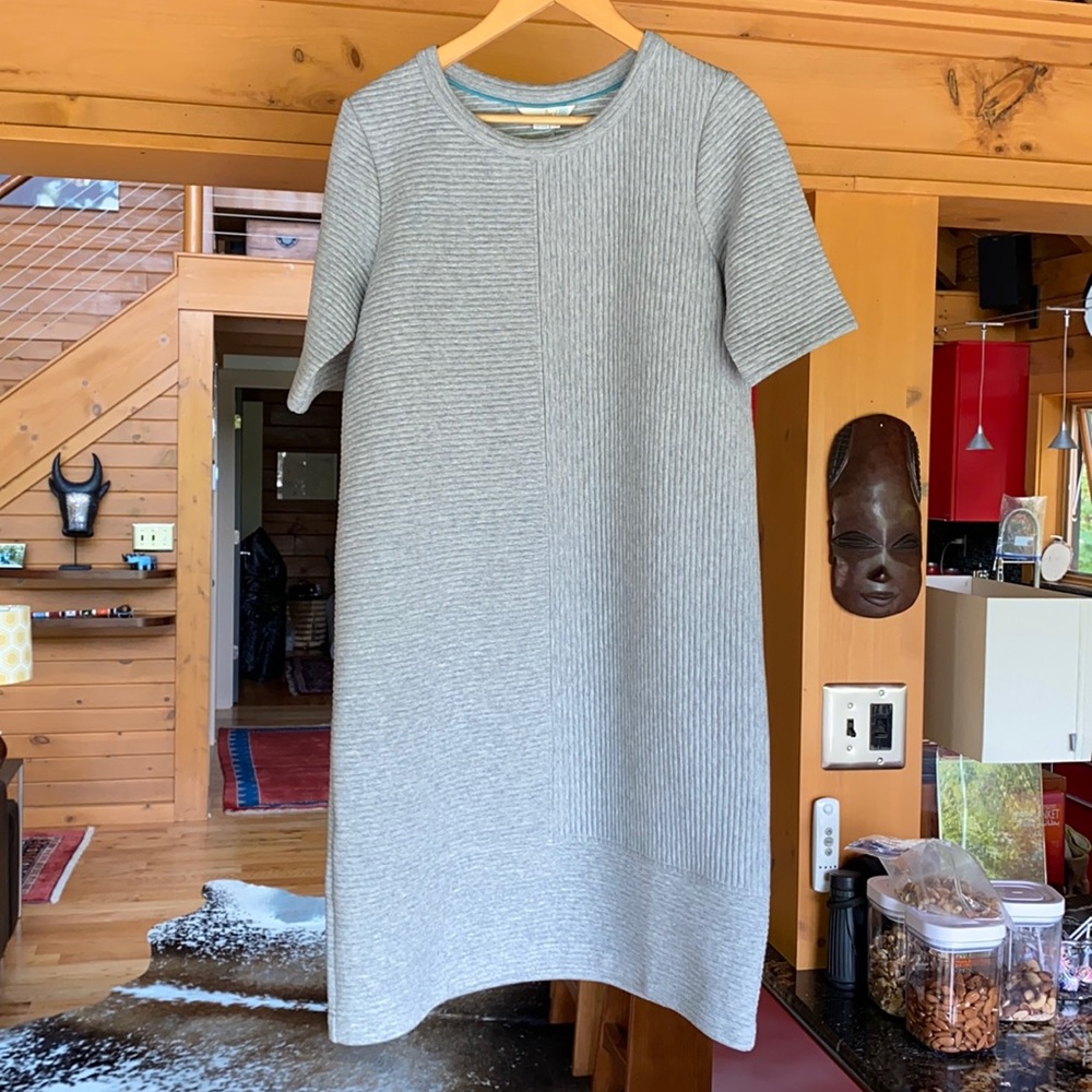 Boden Knit Dress in Excellent Condition